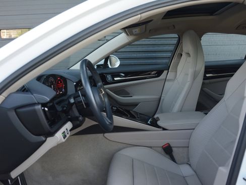 Certified 2024 Porsche Panamera 4 AWD/4WD image 15