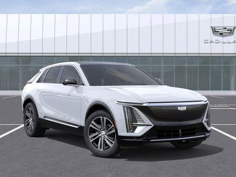 New 2026 Cadillac Lyriq Premium Luxury w/ LPO, Floor Liner Package AWD/4WD image 7