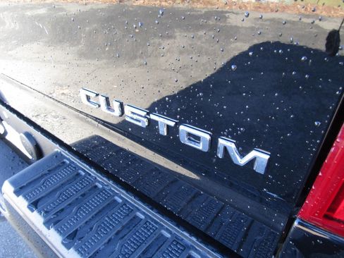 Used 2021 Chevrolet Silverado 2500 Custom w/ Custom Value Package image 41