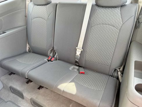 Used 2012 Chevrolet Traverse LS FWD image 20