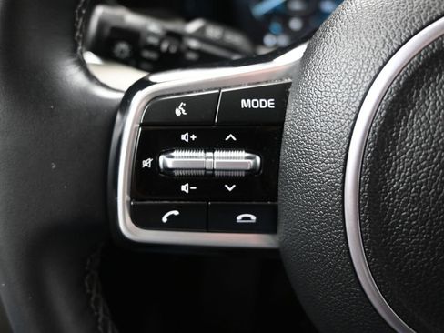 Used 2023 Kia Sorento SX image 28