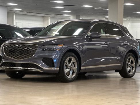 New 2026 Genesis GV70 2.5T AWD/4WD image 8