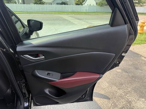 Used 2017 MAZDA CX-3 Touring FWD image 10