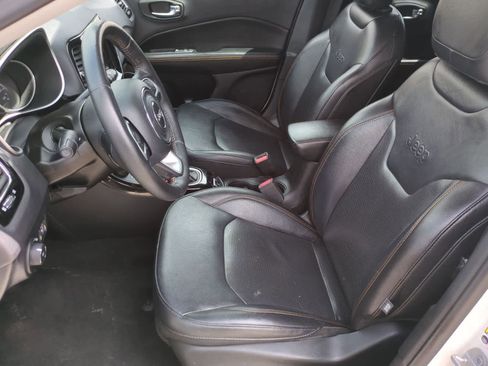Used 2019 Jeep Compass Limited AWD/4WD image 16