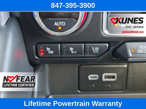 Used 2024 GMC Yukon SLT image 54