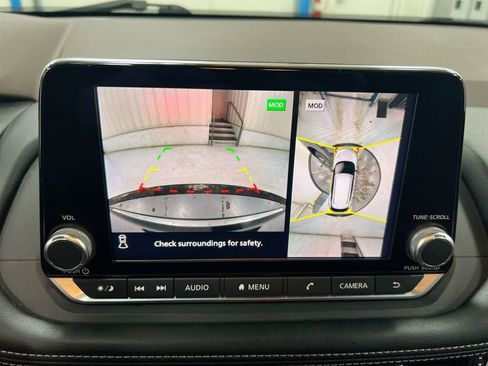 Used 2021 Nissan Rogue SV AWD/4WD image 15
