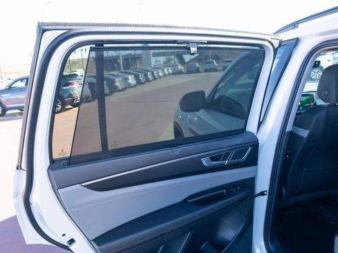 New 2026 Volkswagen Atlas Peak Edition image 13