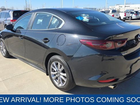 Used 2021 MAZDA MAZDA3 Sedan image 3