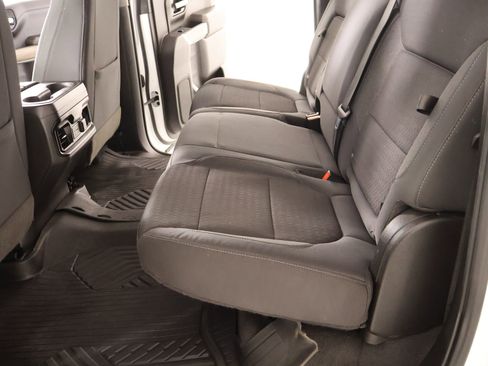 Used 2022 Chevrolet Silverado 1500 LT Trail Boss image 12