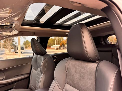 New 2026 Mitsubishi Outlander AWD image 34