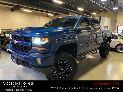 Used 2017 Chevrolet Silverado 1500 LT w/ Texas Edition AWD/4WD image 1
