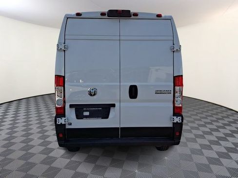 Used 2025 RAM ProMaster 2500 w/ Convenience Group FWD image 5