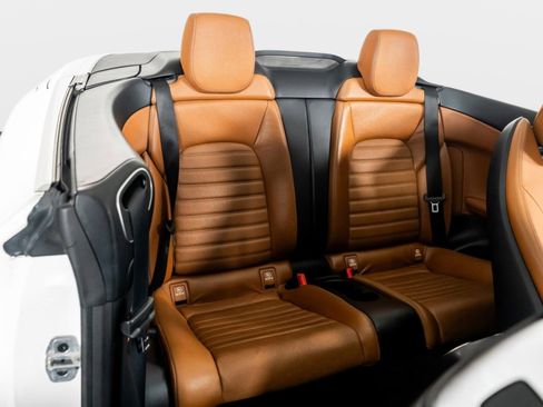 Used 2019 Mercedes-Benz C 300 4MATIC Cabriolet image 28