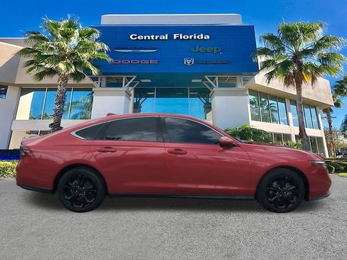 Used 2023 Honda Accord EX image 4