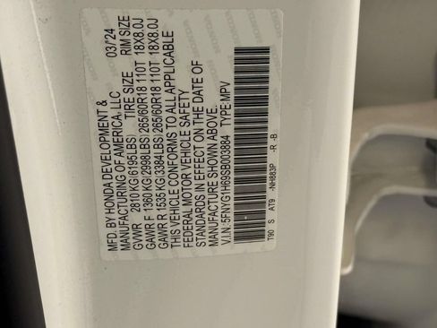 Used 2025 Honda Pilot TrailSport image 35