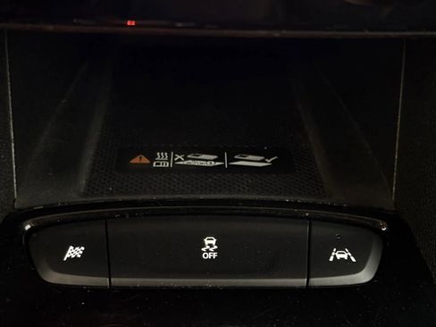 Used 2023 Chevrolet Bolt EUV LT image 19