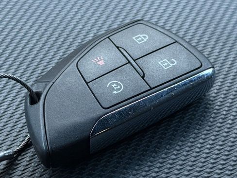 Used 2025 Chevrolet Equinox LT image 24