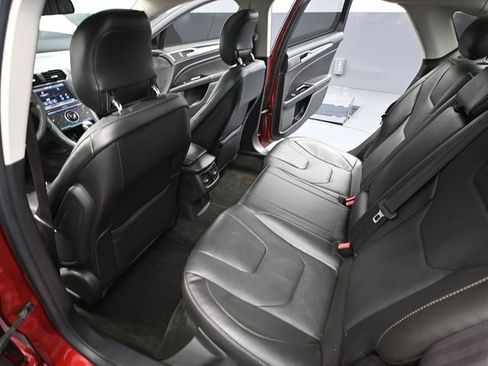 Used 2013 Ford Fusion Titanium image 33