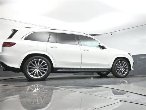 New 2026 Mercedes-Benz GLS 450 4MATIC image 40