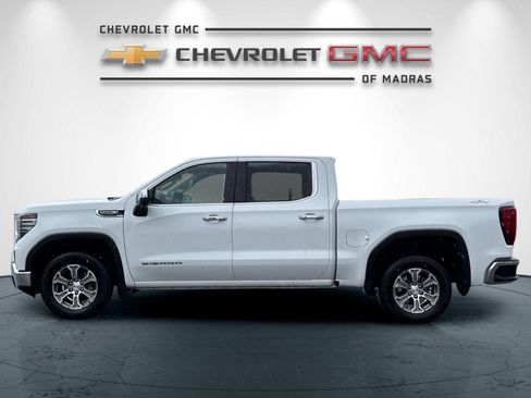Used 2024 GMC Sierra 1500 SLT AWD/4WD image 6