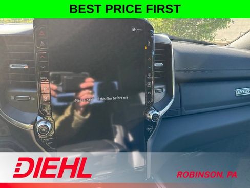 New 2026 RAM 3500 Laramie AWD/4WD image 34