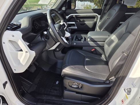 Certified 2024 Land Rover Defender 130 S image 18