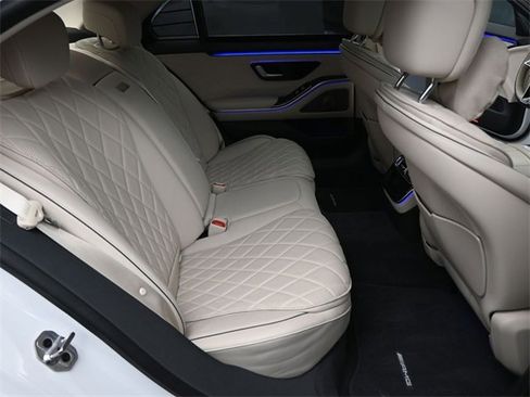 Used 2024 Mercedes-Benz S 580 4MATIC Sedan image 24