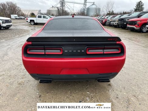 Used 2016 Dodge Challenger SRT Hellcat image 5