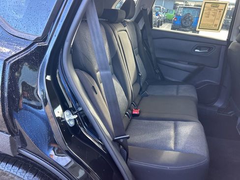 Used 2024 Nissan Rogue SV image 26