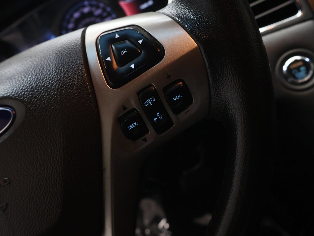 Used 2019 Ford Taurus Limited FWD image 19
