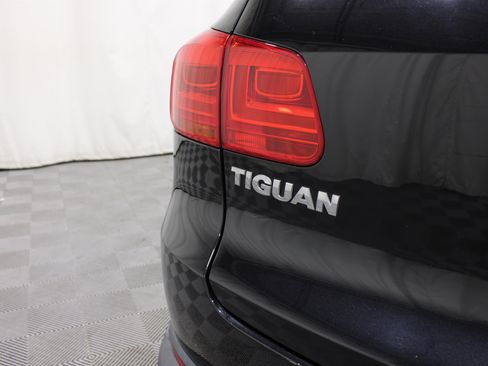 Used 2014 Volkswagen Tiguan SE FWD image 25