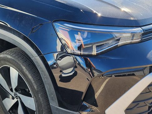 Used 2025 Volkswagen Taos S image 7