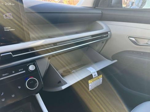 New 2026 Hyundai Tucson SEL image 17