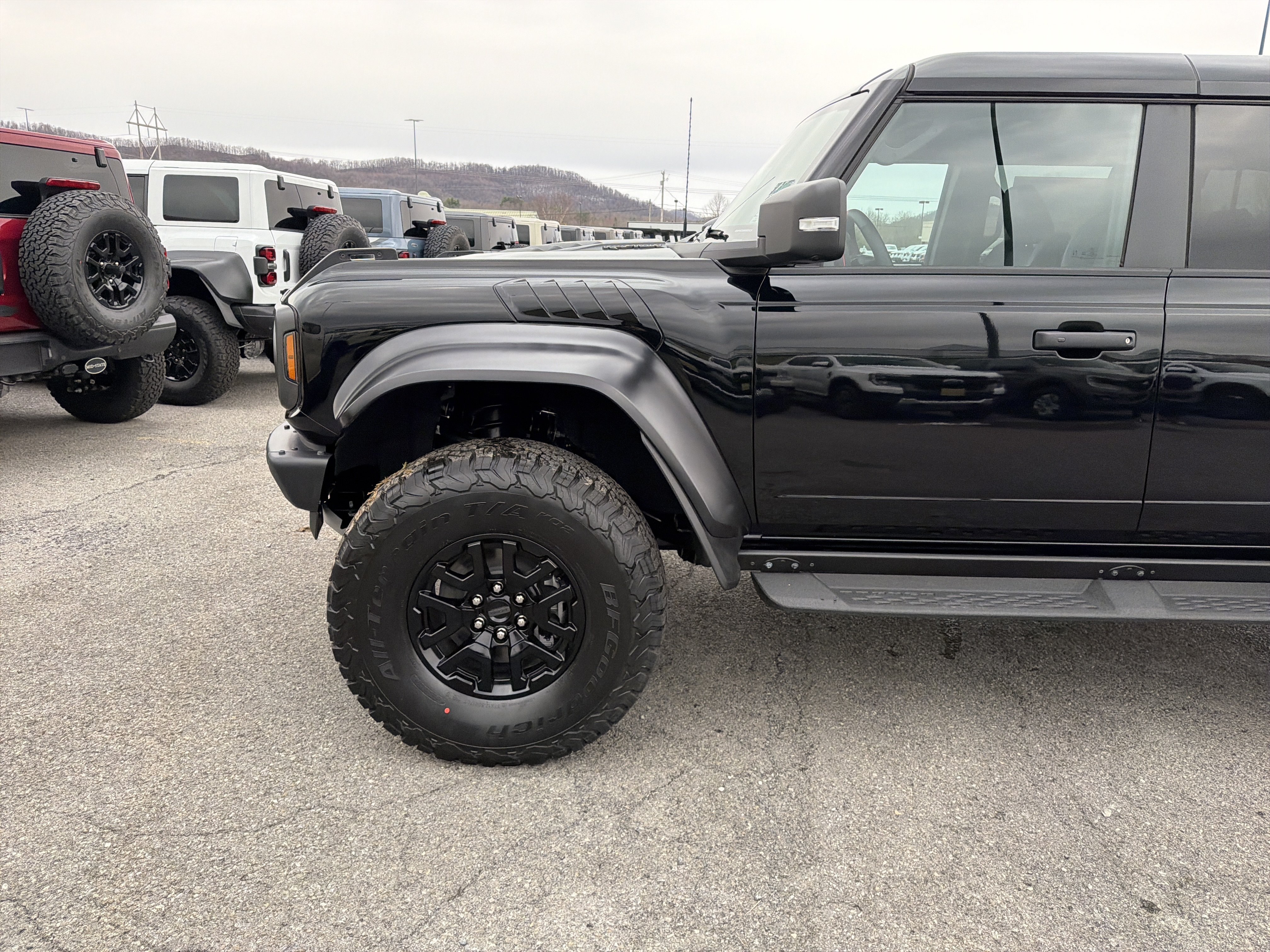 New 2026 Ford Bronco Raptor AWD/4WD image 11