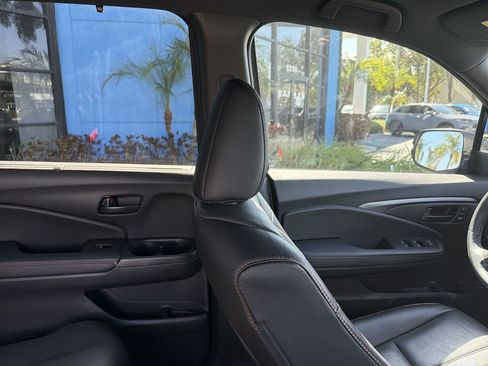Certified 2023 Honda Passport TrailSport image 16