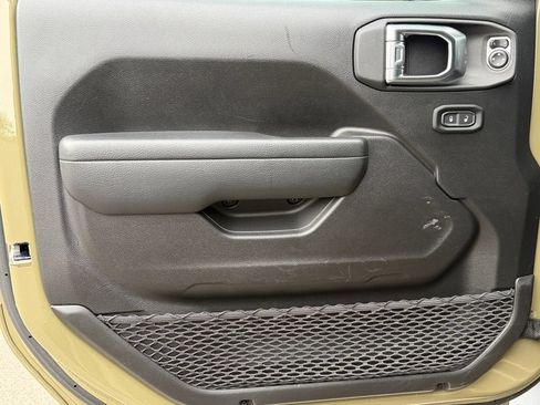 Used 2025 Jeep Wrangler Sport AWD/4WD image 20