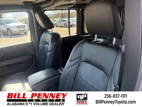 Used 2019 Jeep Wrangler Unlimited Sahara w/ Quick Order Package 24M Moab image 24