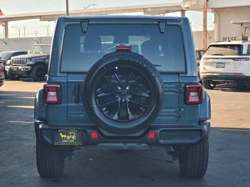 Certified 2025 Jeep Wrangler Unlimited Sahara AWD/4WD image 5