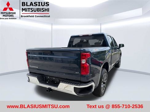 Used 2023 Chevrolet Silverado 1500 LT AWD/4WD image 9