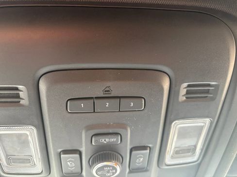 Used 2024 Chevrolet Tahoe Premier image 32