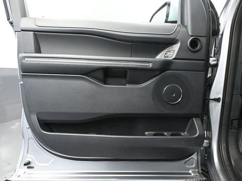 Used 2024 Ford Expedition Max XLT image 20