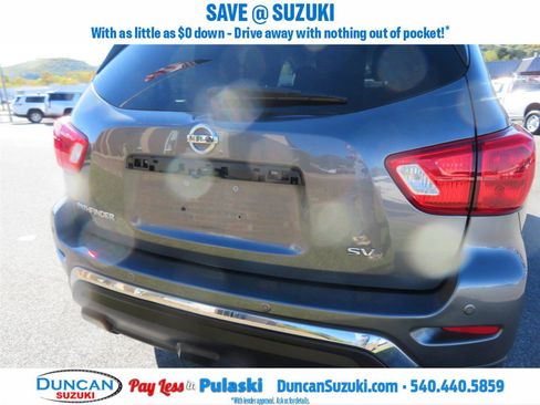 Used 2019 Nissan Pathfinder SV image 4