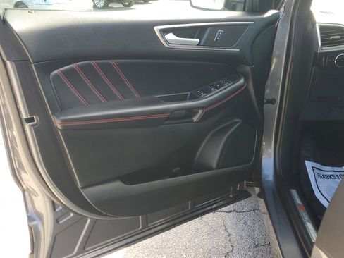 Certified 2023 Ford Edge ST-Line image 18