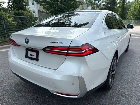 Used 2026 BMW i5 eDrive40 RWD image 5