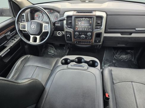 Used 2018 RAM 2500 Laramie w/ Convenience Group AWD/4WD image 32