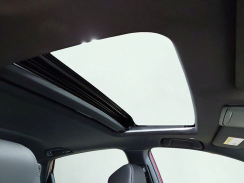 Used 2023 Honda Accord Sport image 17