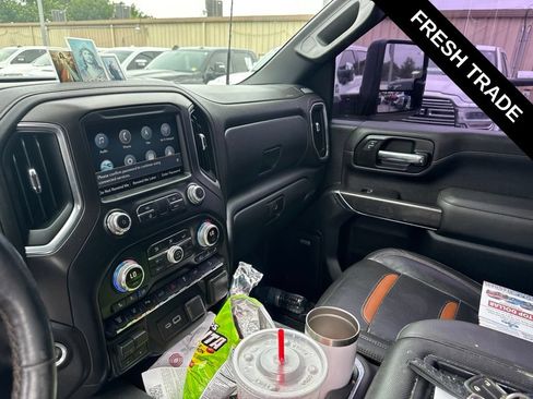 Used 2021 GMC Sierra 2500 AT4 w/ AT4 Premium Plus Package AWD/4WD image 10