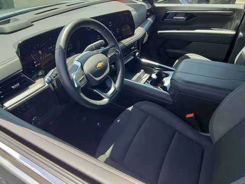 Used 2026 Chevrolet Tahoe LS RWD image 10