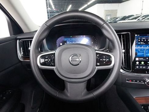 Certified 2025 Volvo V60 B5 Cross Country Plus AWD/4WD image 8