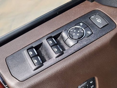 Used 2022 Ford F250 King Ranch w/ King Ranch Ultimate Package image 22